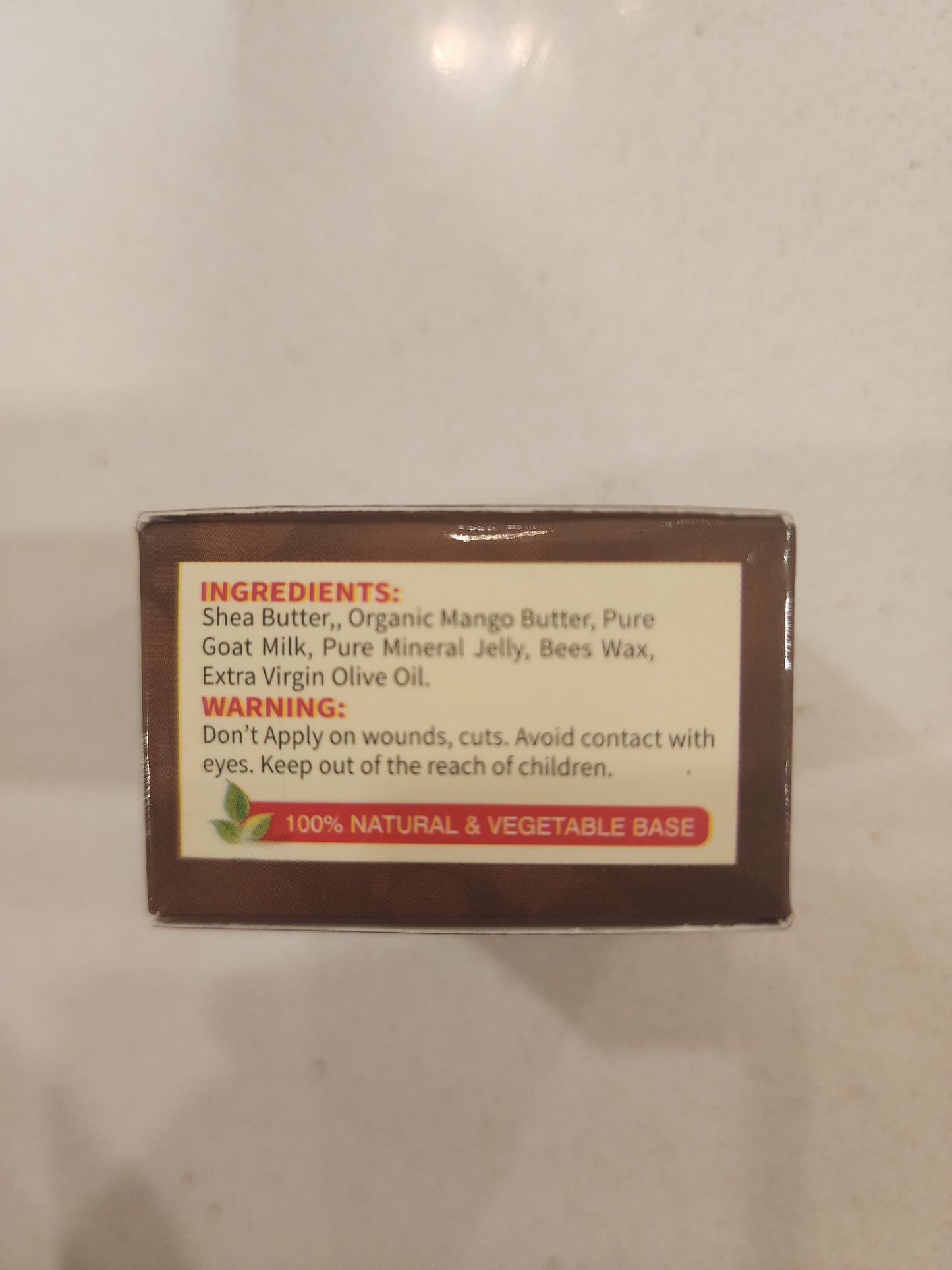 💯 % NATURAL & VEGETABLE BASE LIP BALM